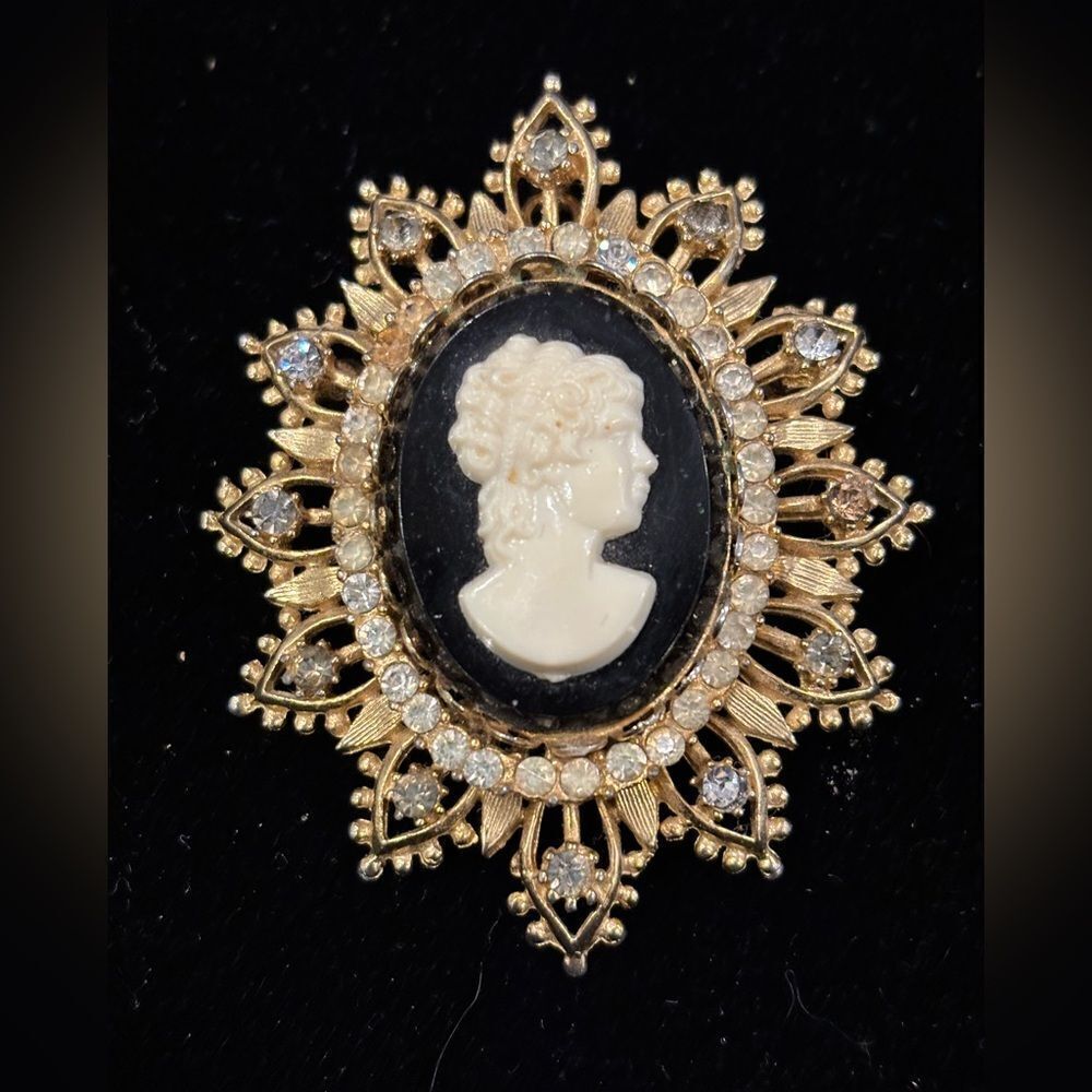 Vintage Francois Clear Rhinestone Gold Tone Large Cameo Brooch Pendant Duo